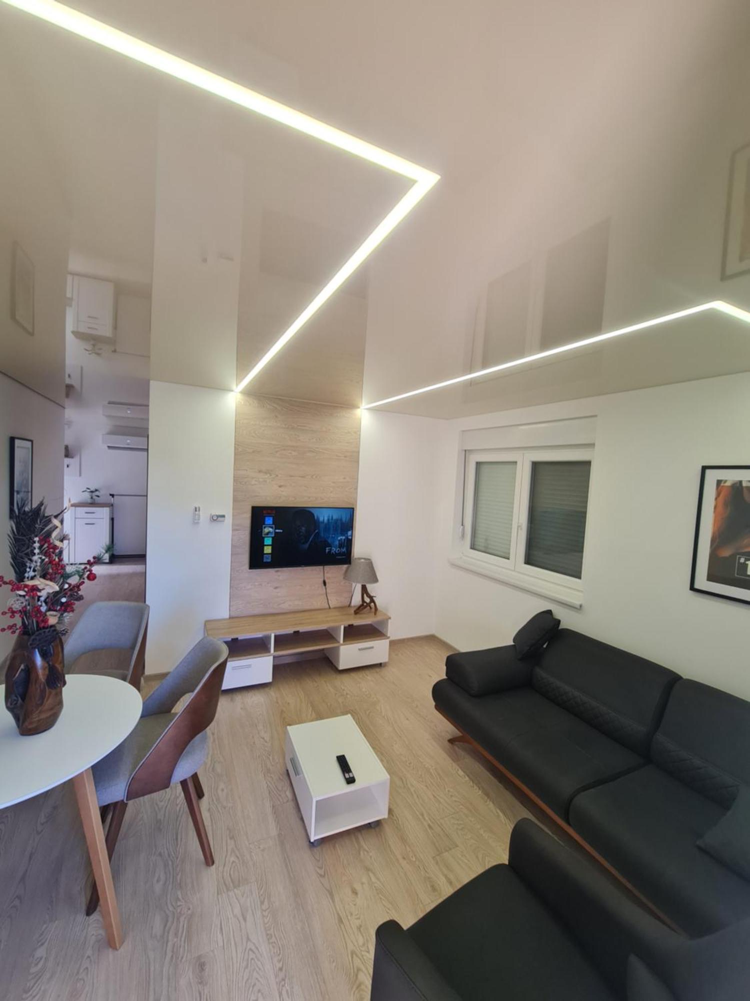 Airport Molko Apartments Surčin Exteriör bild