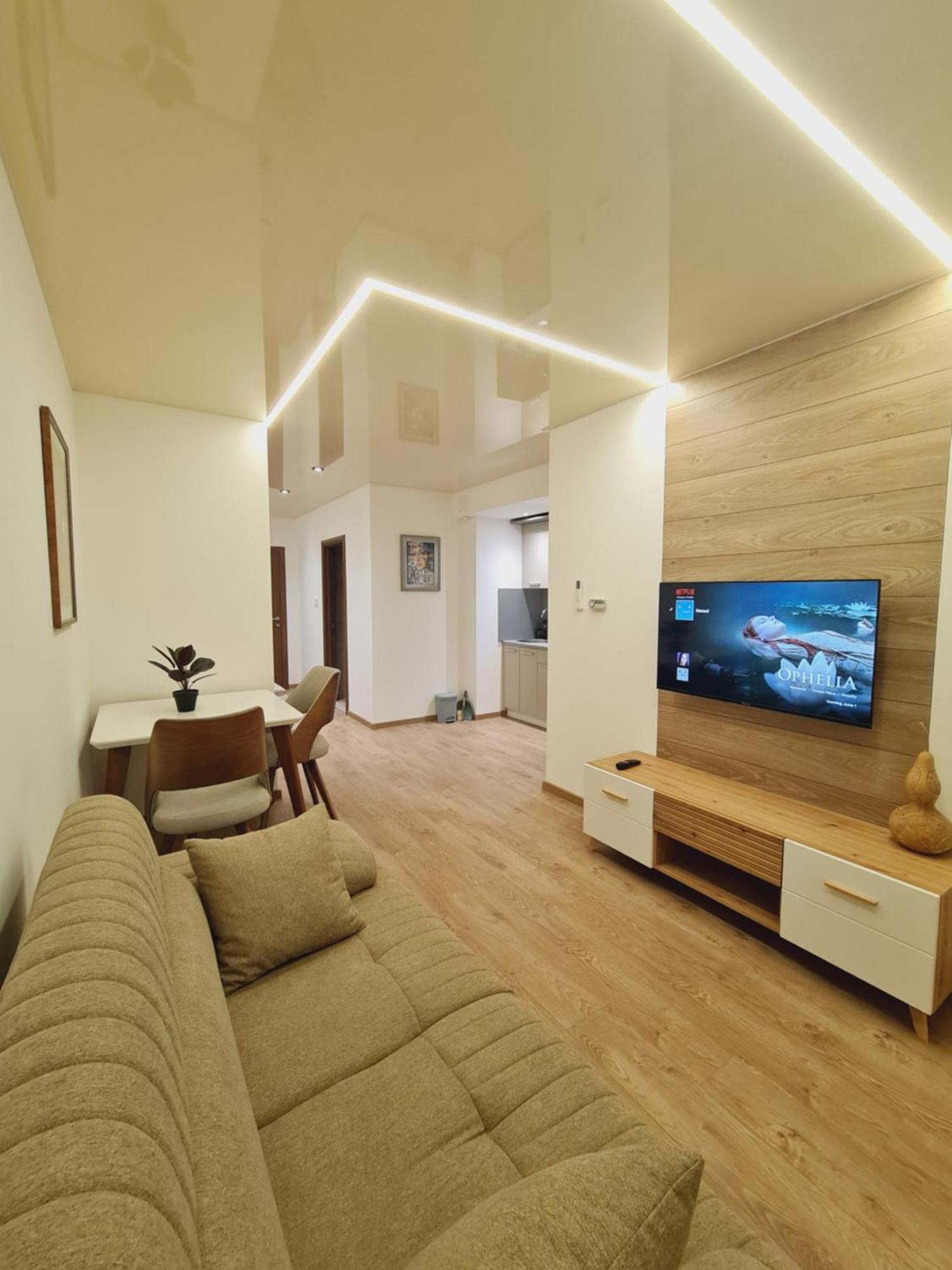Airport Molko Apartments Surčin Exteriör bild